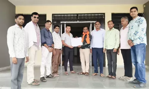 शिक्षकों के स्थानांतरण से रोक हटाएं सरकार : शिक्षक संघ राष्ट्रीय ने सौंपा ज्ञापन