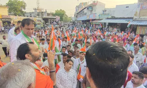 कनेरा में महर्षि श्री उत्तम स्वामी जी महाराज के सानिध्य में निकली भव्य तिरंगा यात्रा