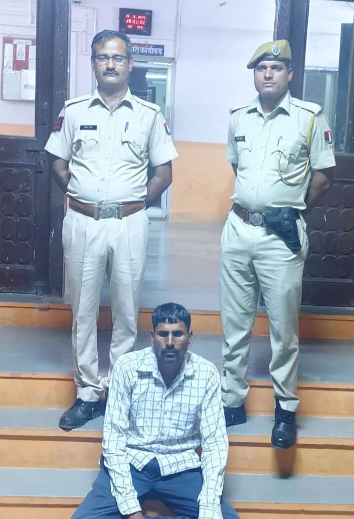 अवैध बंदूक और बारूद के साथ एक गिरफ्तार अवैध बंदूक और बारूद के साथ एक गिरफ्तार