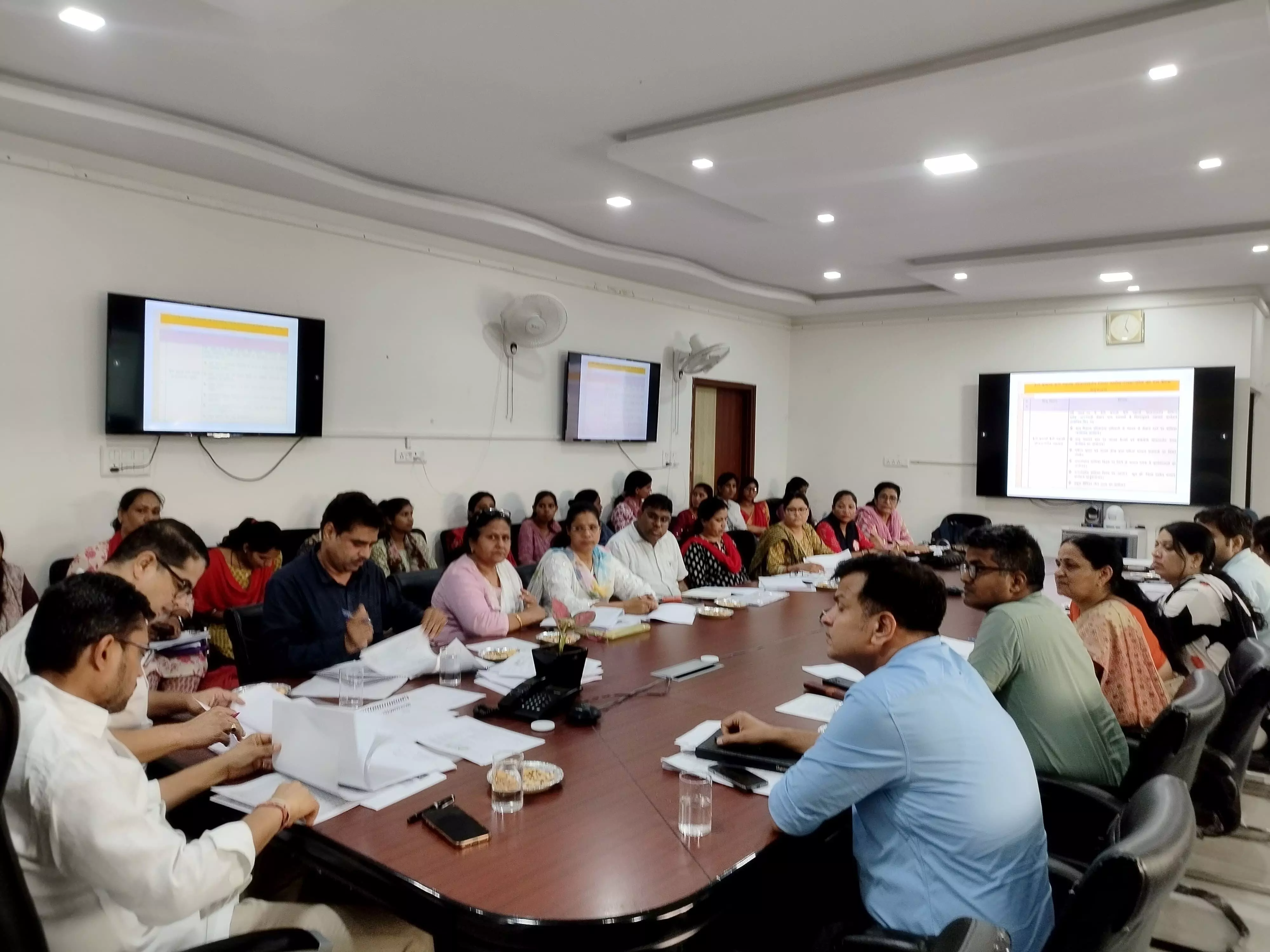 बालिकाओं को रोल मॉडल बनाकर बढ़ाएं हौंसला -- कलेक्टर मेहता बालिकाओं को रोल मॉडल बनाकर बढ़ाएं हौंसला -- कलेक्टर मेहता