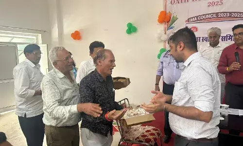 प्रंचड गर्मी, लू एवं तापघात रोधी दवाई का वितरण