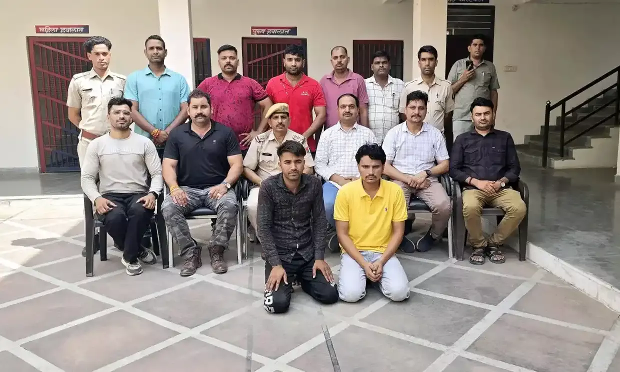 स्वस्ति धाम जैन मंदिर में डेढ़ करोड़ की चोरी का पुलिस ने किया खुलासा – दो आरोपी गिरफ्तार, एक बाल अपचारी निरुद्ध