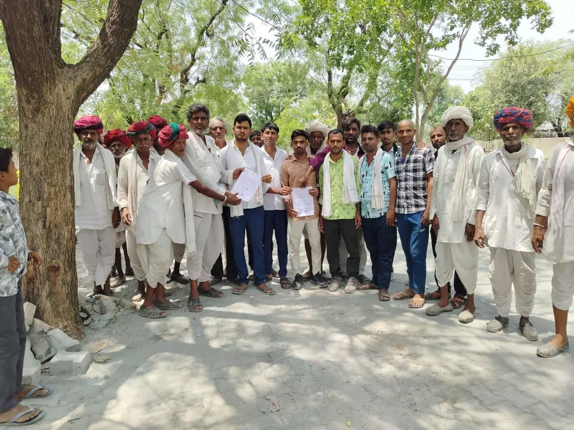 मुशा गाँव को मुशी पंचायत में ही यथावत रखने को लेकर ग्रामीणों ने सौंपा ज्ञापन मुशा गाँव को मुशी पंचायत में ही यथावत रखने को लेकर ग्रामीणों ने सौंपा ज्ञापन
