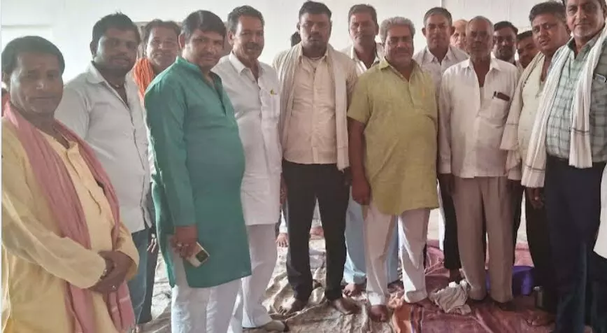 आम मेवाड़ चौखला माली समाज की बैठक झरना महादेव में सम्पन्न आम मेवाड़ चौखला माली समाज की बैठक झरना महादेव में सम्पन्न