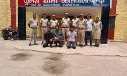 जीजा-साले पर जानलेवा हमला के आरोप में तीन गिरफ्तार, चाकू से सिर पर किए थे कई वार