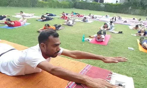 महाराणा प्रताप जयंती पर गर्म जोश एवं जयघोषों के साथ हुआ योगाभ्यास