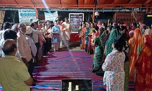 महिला मोर्चा नगर मंडल द्वारा ऑपरेशन सिंदूर में शहीद हुए शहीदों को दी श्रद्धांजलि