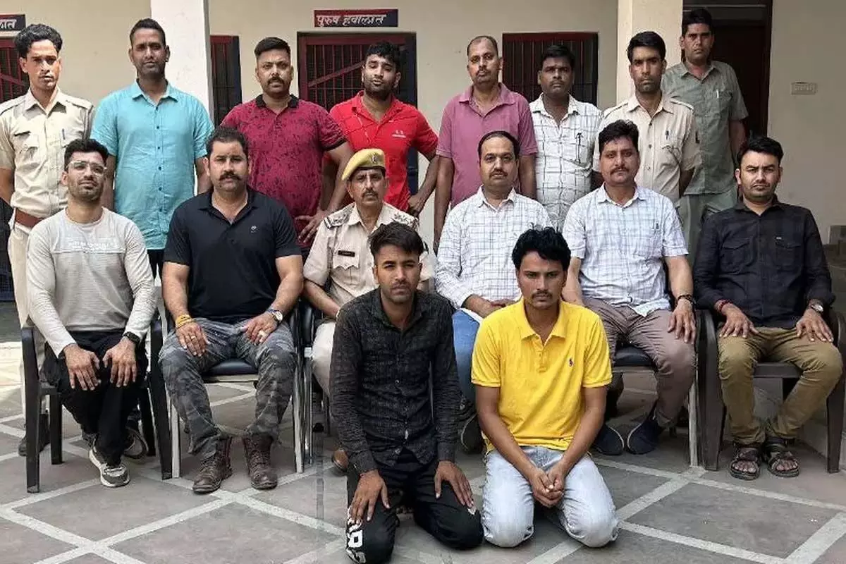 स्वस्ति धाम मंदिर में सवा करोड़ की चोरी का छह दिन में खुलासा, दो गिरफ्तार, एक निरुद्ध स्वस्ति धाम मंदिर में सवा करोड़ की चोरी का छह दिन में खुलासा, दो गिरफ्तार, एक निरुद्ध