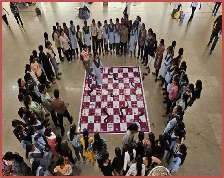 हिन्दुस्तान जिंक ने मेन्सट्रुअल हाइजीन डे पर बालक एवं बालिकाआंे को किया जागरूक हिन्दुस्तान जिंक ने मेन्सट्रुअल हाइजीन डे पर बालक एवं बालिकाआंे को किया जागरूक