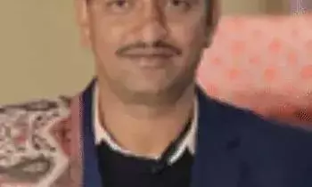 ब्लैकमेल कर कॉन्स्टेबल ने मांगे 5 लाख, युवती के साथ बैठे अधिकारी को पकड़ा
