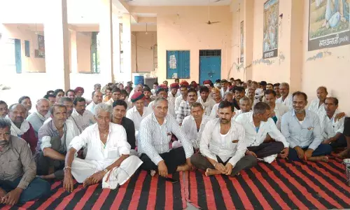 अफीम किसानों की त्रिवेणी में हुई बैठक, मुआवजा नहीं मिलेगा तो नहीं होगा डोडा निष्टीकरण