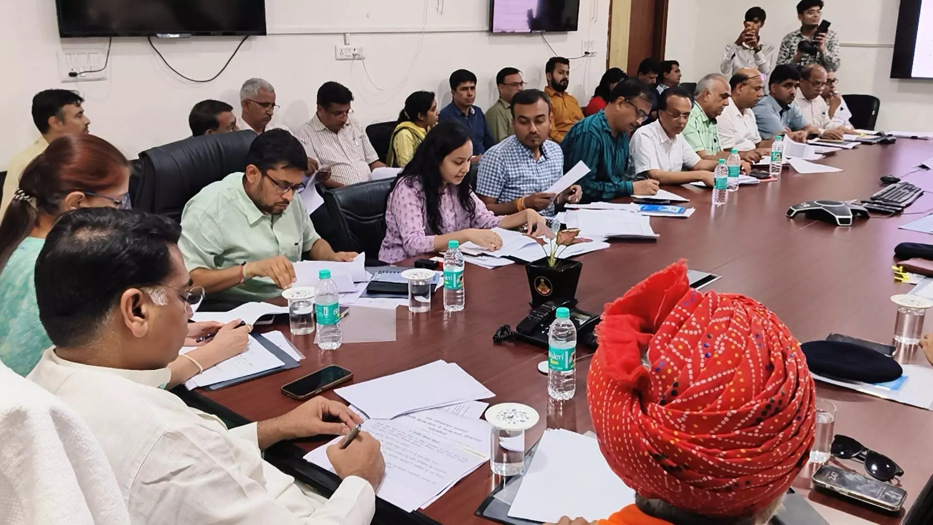 मानसून का प्रवेश द्वार होने से जल स्वावलंबन में उदयपुर संभाग की खास भूमिका : जल संसाधन मंत्री मानसून का प्रवेश द्वार होने से जल स्वावलंबन में उदयपुर संभाग की खास भूमिका : जल संसाधन मंत्री