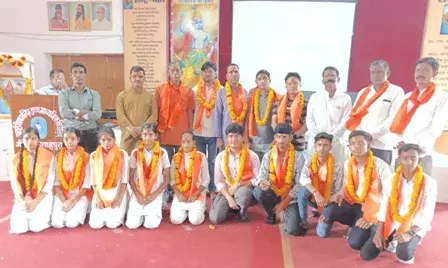 शाहपुरा में आदर्श विद्या मंदिर में सम्मान समारोह का आयोजन