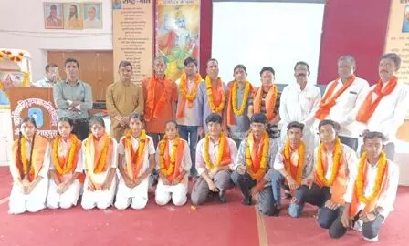 शाहपुरा में आदर्श विद्या मंदिर में सम्मान समारोह का आयोजन