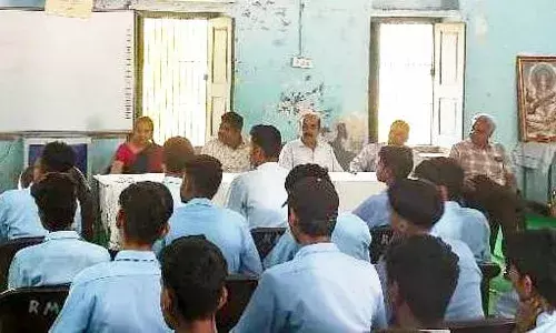राजेन्द्र मार्ग विद्यालय में समाज सेवा शिविर का समापन, तम्बाकू निषेध दिवस पर दिलाई शपथ