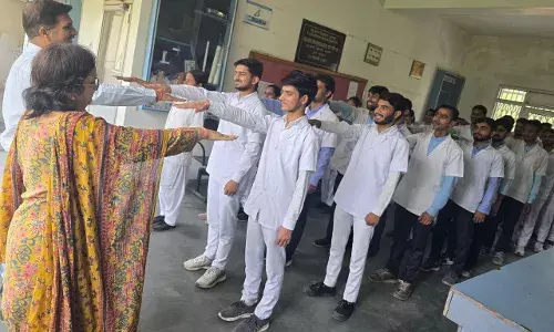 पशुपालन डिप्लोमा विद्यार्थियों ने तम्बाकू से दूर रहने का लिया संकल्प