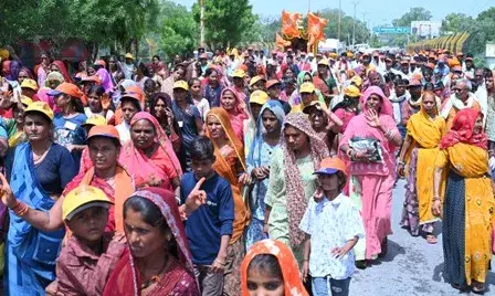 आध्यात्मिक कल्याण महापदयात्रा में उमड़े श्रद्धालु‎