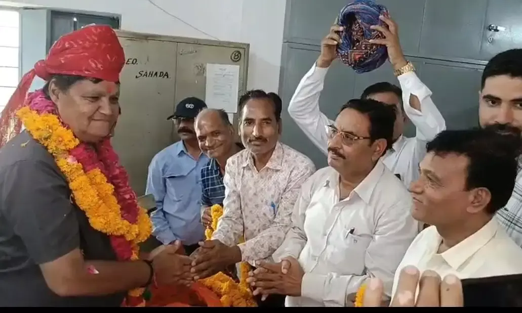 राजेश शर्मा ने सहाड़ा मुख्य ब्लॉक शिक्षा अधिकारी का पदभार ग्रहण किया राजेश शर्मा ने सहाड़ा मुख्य ब्लॉक शिक्षा अधिकारी का पदभार ग्रहण किया