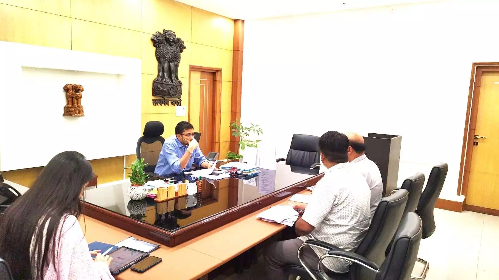 आमजन से जुड़ी सेवाओं में लाएं तत्परताः जिला कलेक्टर मेहता