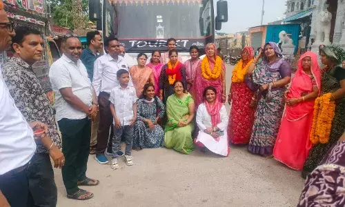 भीलवाड़ा से बद्रीनाथ के लिए रवाना हुई श्रद्धालुओं की बस, 13 जून से श्रीमद् भागवत कथा का आयोजन