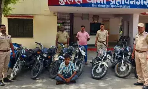एक चोर और नाबालिग गिरफ्तार, चोरी की 7 बाइक और 2 स्कूटी बरामद