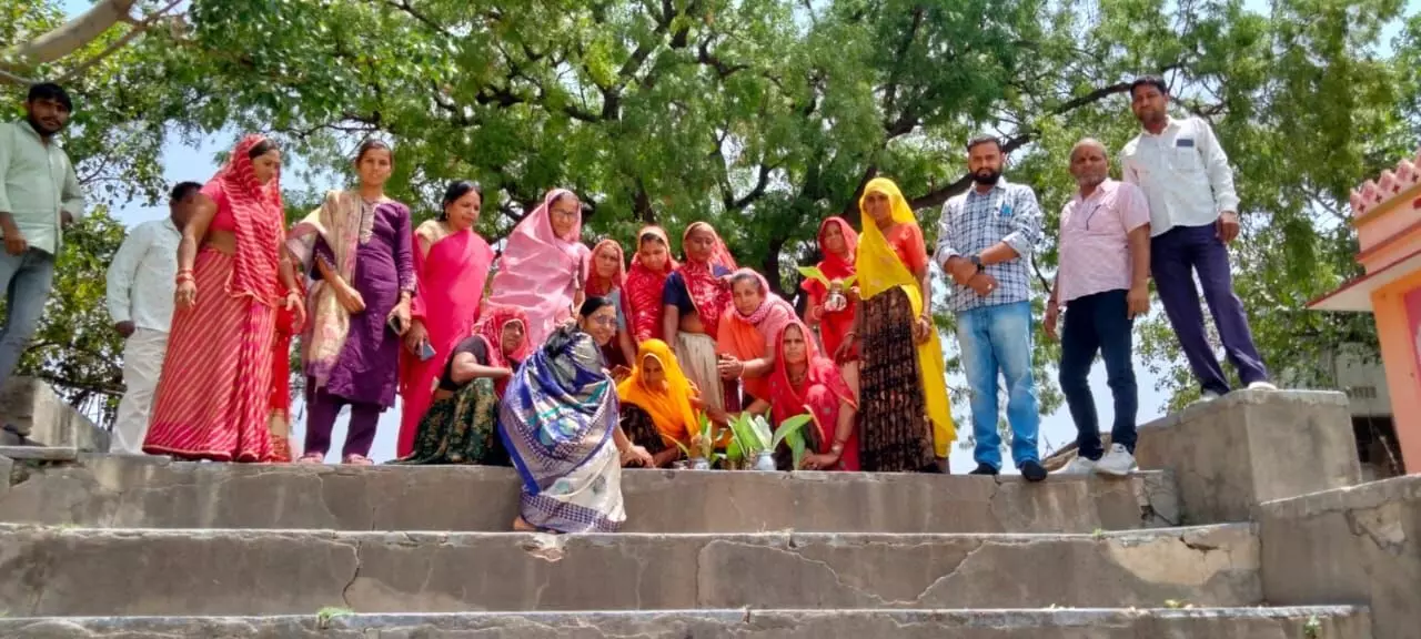 रायला में वंदे गंगा जल संरक्षण अभियान का शुभारंभ, ग्रामीणों ने लिया जल बचाने का संकल्प रायला में वंदे गंगा जल संरक्षण अभियान का शुभारंभ, ग्रामीणों ने लिया जल बचाने का संकल्प