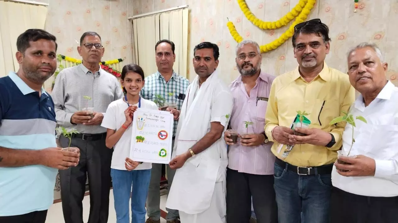 विश्व पर्यावरण दिवस पर ग्रीन लिटिल बेबी श्रेया कुमावत सम्मानित विश्व पर्यावरण दिवस पर ग्रीन लिटिल बेबी श्रेया कुमावत सम्मानित
