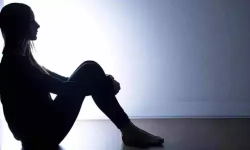 ब्लैकमेलिंग से परेशान कॉलेज छात्रा ने की आत्महत्या, बार-बार फोन करने वाले युवक के खिलाफ FIR दर्ज
