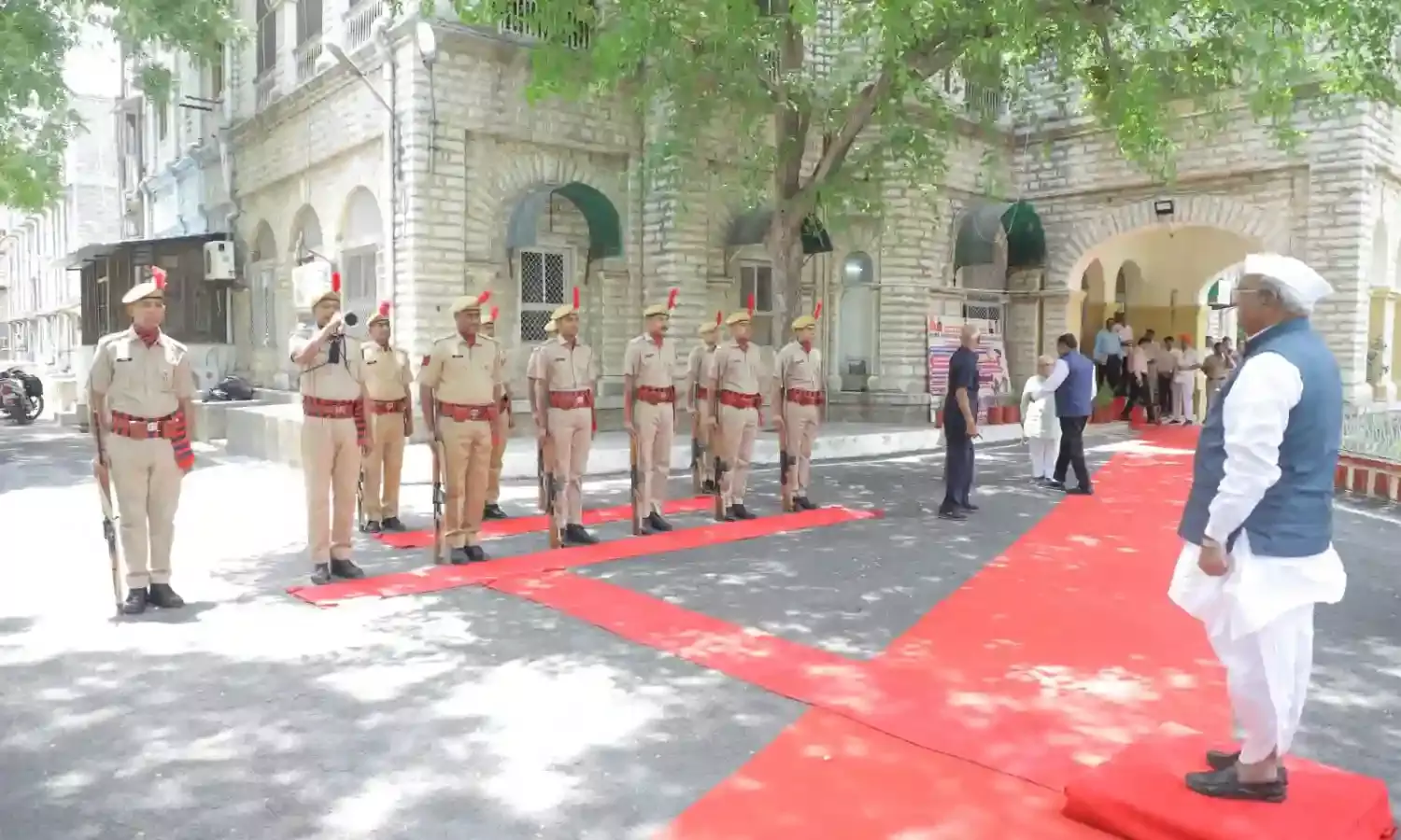राज्यपाल हरिभाऊ बागडे का चित्तौड़गढ़ दौरा, सर्किट हाउस में गार्ड ऑफ ऑनर