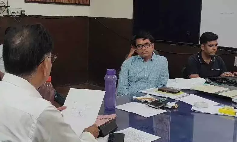 CMHO ऑफिस में रिश्वत लेते पकड़ा संस्थापन अधिकारी, ACB ने 25 हजार की रकम के साथ किया रंगे हाथों गिरफ्तार