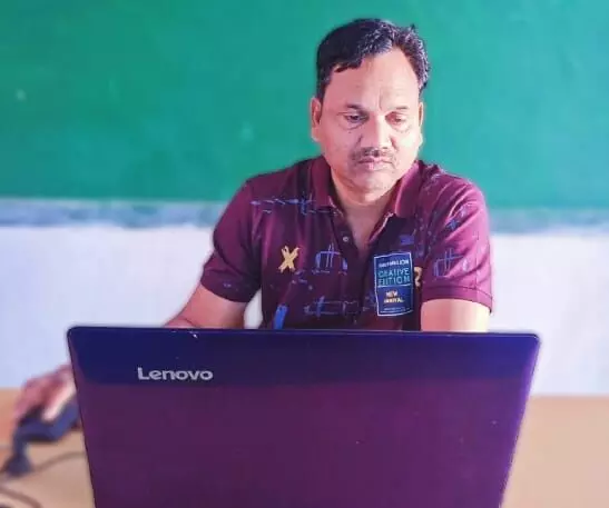 शाहपुरा के अध्यापक महेश कुमार का डिजिटल नवाचार: सरकारी स्कूल में नामांकन बढ़ाने का अनूठा प्रयास शाहपुरा के अध्यापक महेश कुमार का डिजिटल नवाचार: सरकारी स्कूल में नामांकन बढ़ाने का अनूठा प्रयास