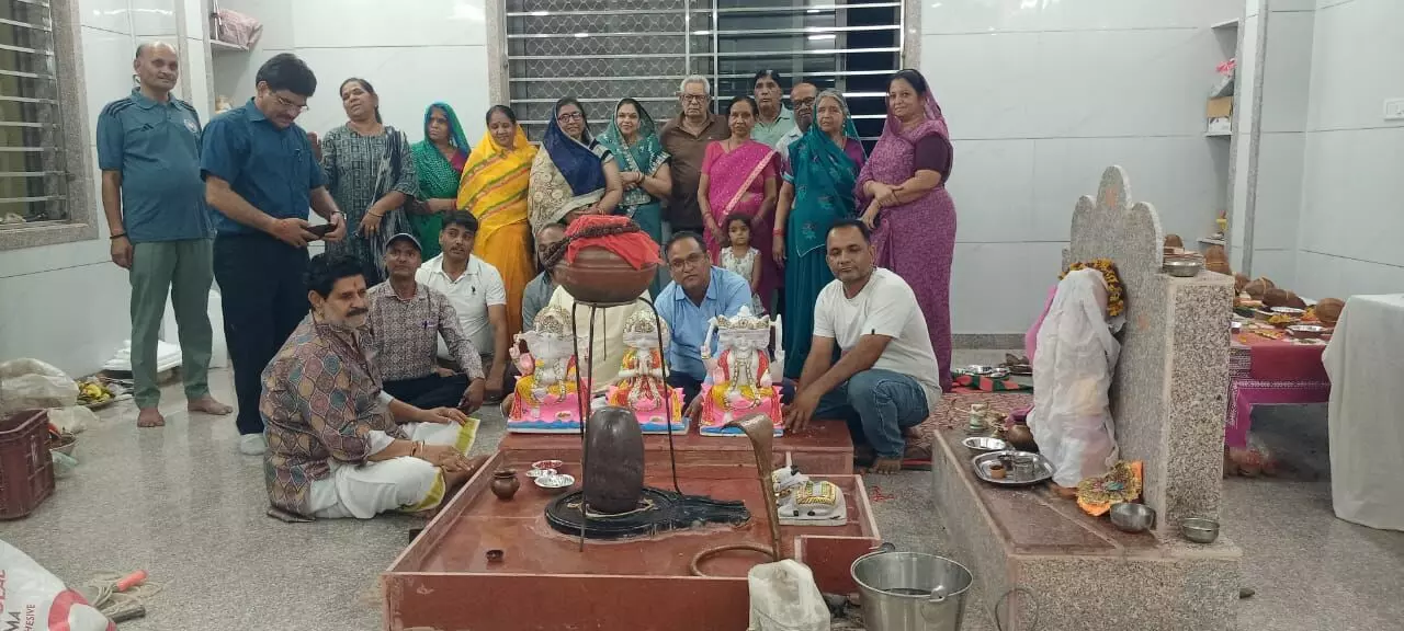 शिव परिवार प्राण प्रतिष्ठा महोत्सव की शुरुआत शिव परिवार प्राण प्रतिष्ठा महोत्सव की शुरुआत
