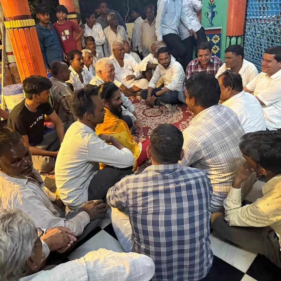 रेगर समाज द्वारा नवनिर्मित श्री शिव मंदिर प्राण प्रतिष्ठा में पहुंचे जिला प्रमुख अहीर रेगर समाज द्वारा नवनिर्मित श्री शिव मंदिर प्राण प्रतिष्ठा में पहुंचे जिला प्रमुख अहीर