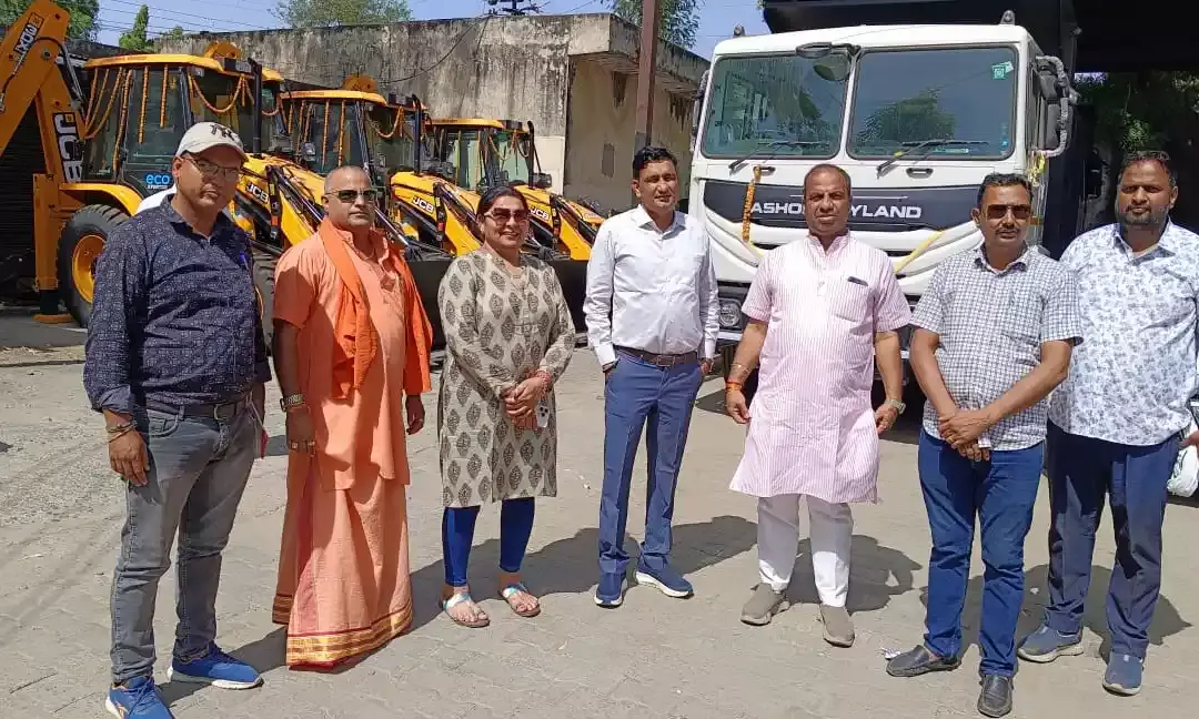 भीलवाड़ा नगर निगम ने बढ़ाई सफाई व्यवस्था, बेड़े में शामिल हुए नए डंपर और जेसीबी