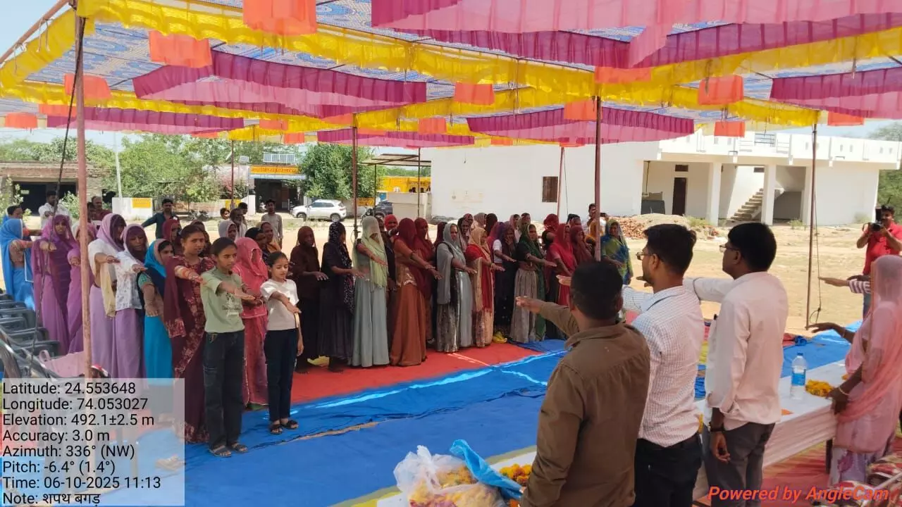 वंदे गंगा - जल संरक्षण जन अभियान के तहत मूणवास में जल शपथ दिलाई