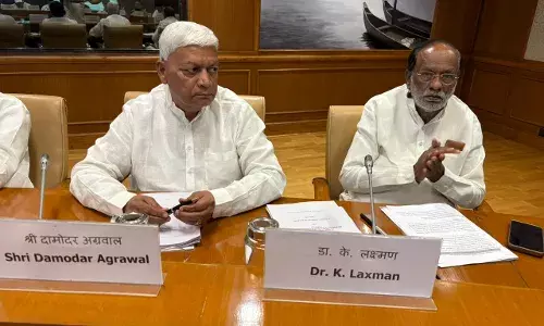 सांसद   अग्रवाल ने   रेलवे स्टैंडिंग कमेटी की बैठक में भाग लिया