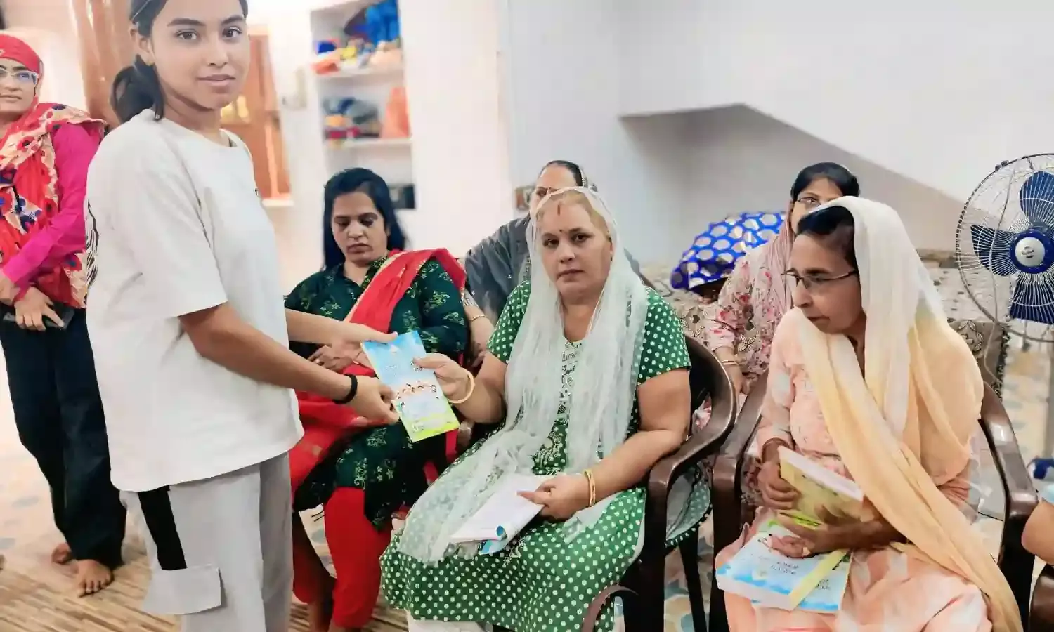 मातृभाषा सिखाने, सामाजिक संस्कार, पारंपरिक मूल्यों और सांस्कृतिक चेतना से भी ओत-प्रोत होगा बाल संस्कार शिविर मातृभाषा सिखाने, सामाजिक संस्कार, पारंपरिक मूल्यों और सांस्कृतिक चेतना से भी ओत-प्रोत होगा बाल संस्कार शिविर