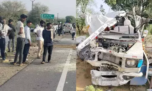 कंटेनर में घुसी MP से लौट रही बारात की गाड़ी, दुल्हन सहित 5 की मौत,