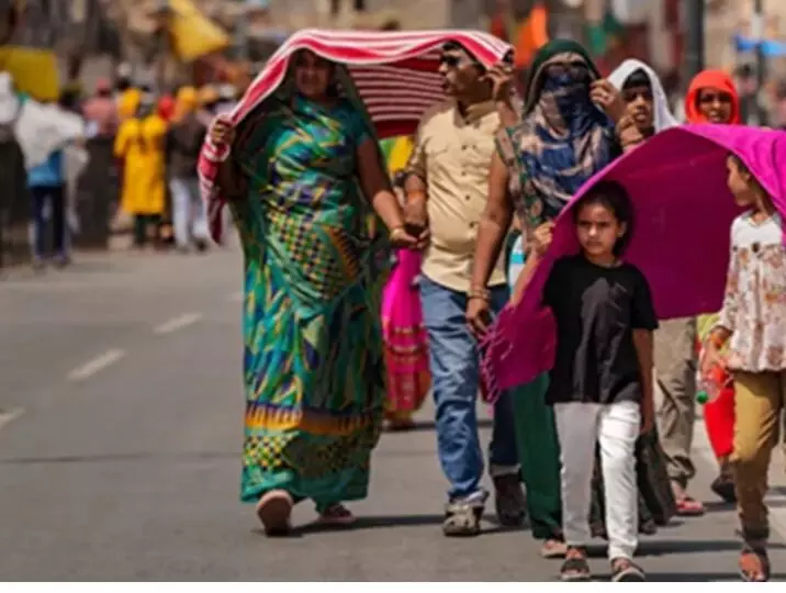 उत्तर भारत प्रचंड गर्मी की चपेट में , पंजाब में रेड अलर्ट उत्तर भारत प्रचंड गर्मी की चपेट में , पंजाब में रेड अलर्ट