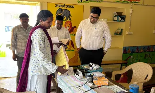 एमसीएचएन डे पर सीएमएचओ डॉ. गोस्वामी ने किया टीकाकरण सत्रों का निरीक्षण