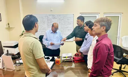 शिक्षकों की विभिन्न मांगों को लेकर शिक्षक संघ (सियाराम) के पदाधिकारियों ने की शिक्षा सचिव से भेंट