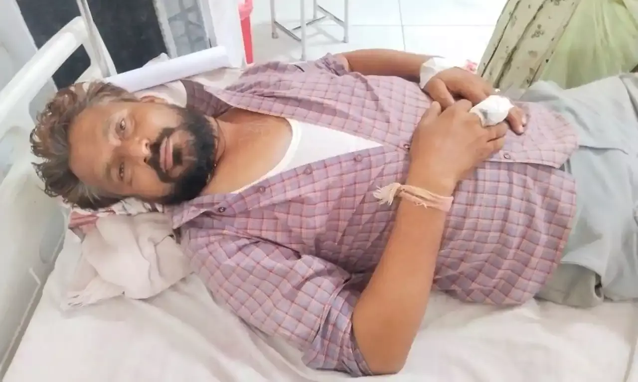 रुपयों का तकाजा करने पर युवक पर जानलेवा हमला