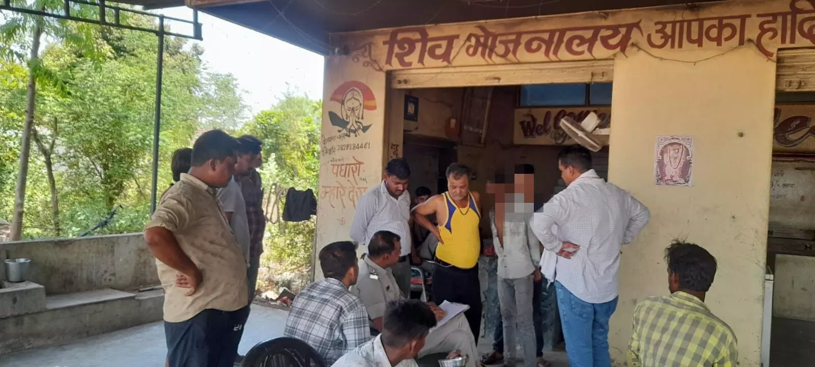 बालश्रम उन्मूलन हेतु “उमंग-5” अभियान के अंतर्गत दो बालश्रमिकों को रेस्क्यू कर दिलाया गया आश्रय बालश्रम उन्मूलन हेतु “उमंग-5” अभियान के अंतर्गत दो बालश्रमिकों को रेस्क्यू कर दिलाया गया आश्रय