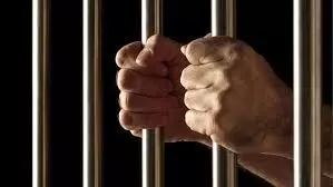 महिला को मकान खाली कर भागने की दी धमकी, छह गिरफ्तार महिला को मकान खाली कर भागने की दी धमकी, छह गिरफ्तार