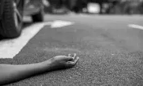 ट्रेलर की टक्कर से बाइक सवार की मौत