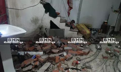 हवा ने शाहपुरा में फिर से मचाया कोहराम,नाल की दीवार गिरने से तीन लोग हुए घायल ,वार्ड नंबर 28 का है मामला