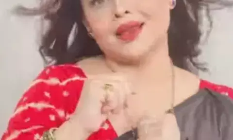 माधवी भाभी ने इस गाने पर ब्लैक साड़ी में  किया ग्लैमरस डांस