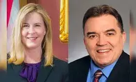 दो सांसदों को मारी गई गोली; एक सांसद की मौत, दूसरा घायल; ट्रंप ने FBI जांच के दिए आदेश दो सांसदों को मारी गई गोली; एक सांसद की मौत, दूसरा घायल; ट्रंप ने FBI जांच के दिए आदेश