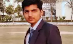 परीक्षा में कम अंक आने पर यूपी के छात्र ने की आत्महत्या परीक्षा में कम अंक आने पर यूपी के छात्र ने की आत्महत्या