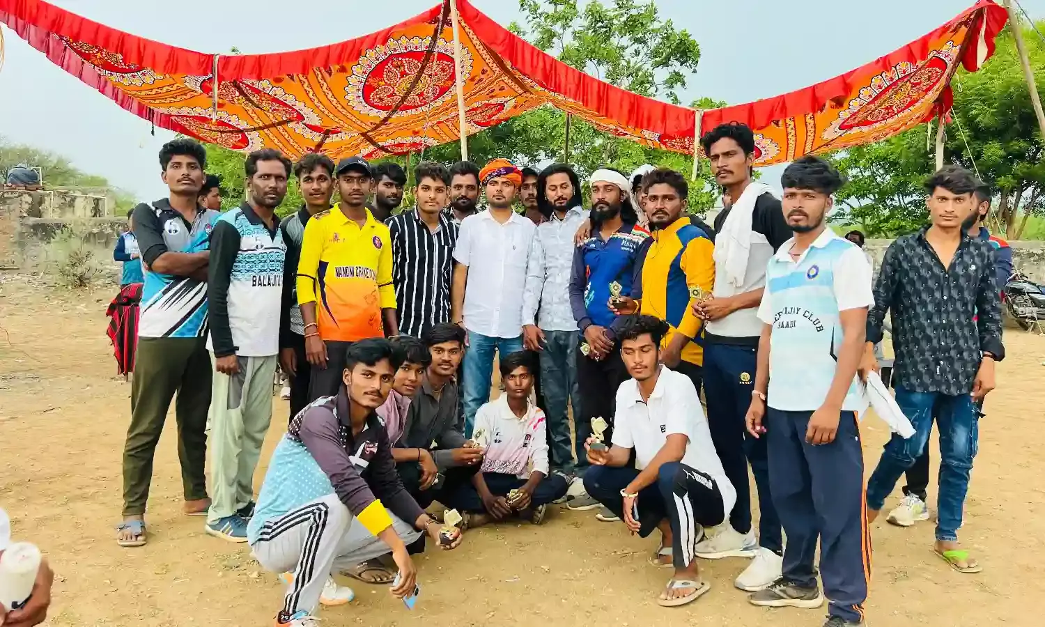 सुरास लक्ष्मीपुर में क्रिकेट महासंग्राम संपन्न, मुख्य अतिथि कुमावत ने खिलाड़ियों का बढ़ाया हौसला